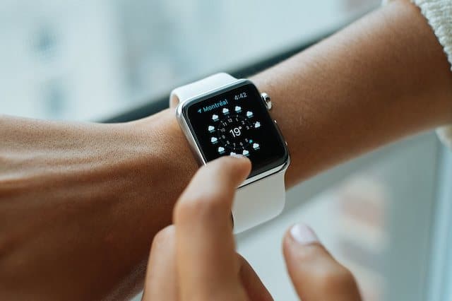 Die Pebble Smartwatch der ersten Generation 
